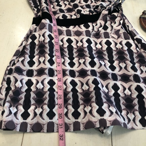 OLIVE & OAK AVA Wrap Print Romper - Picture 7 of 8